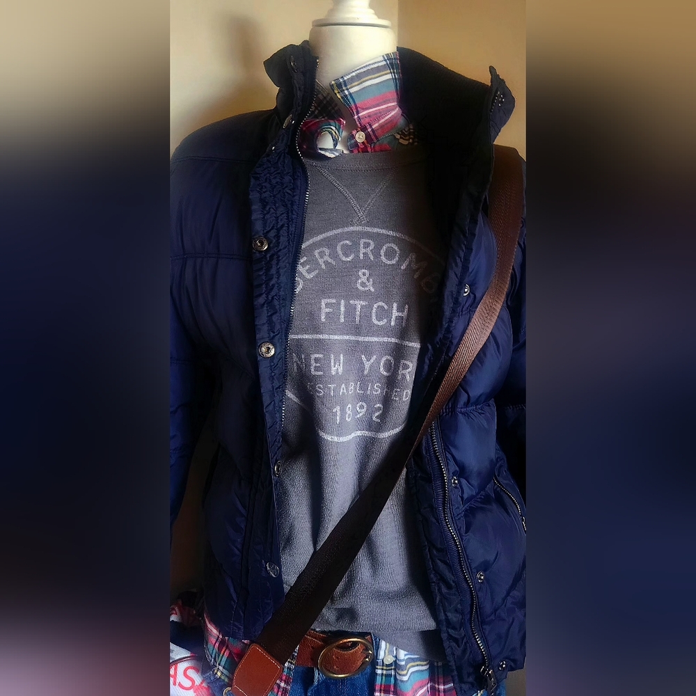 Abercrombie & Fitch Gray Crewneck Sweatshirt